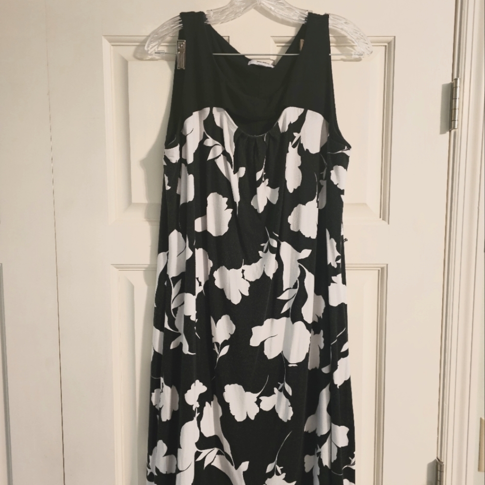NY&Co Midi Dress